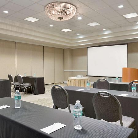 Embassy Suites Newark - Wilmington/South Exteriör bild