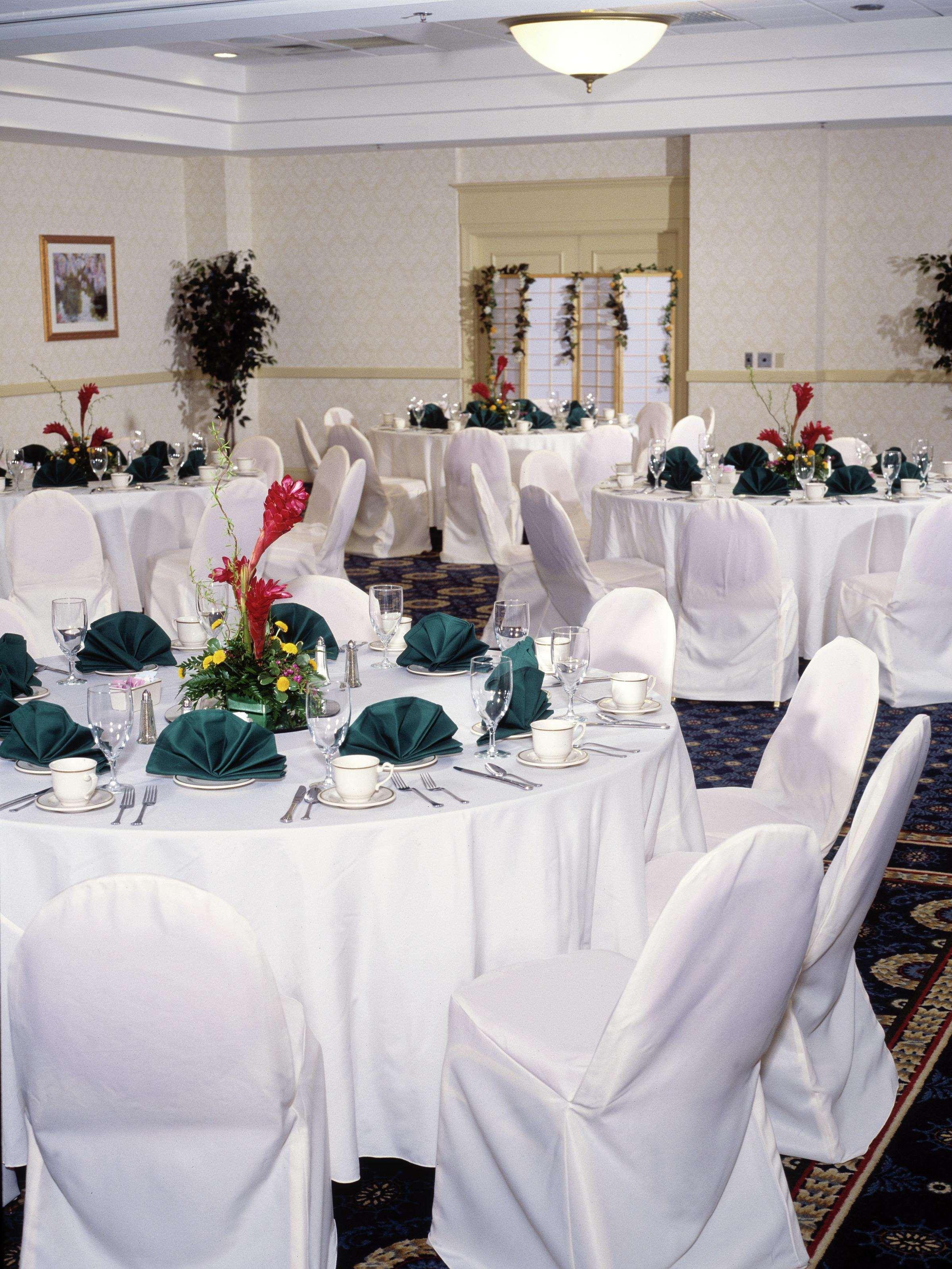 Embassy Suites Newark - Wilmington/South Restaurang bild