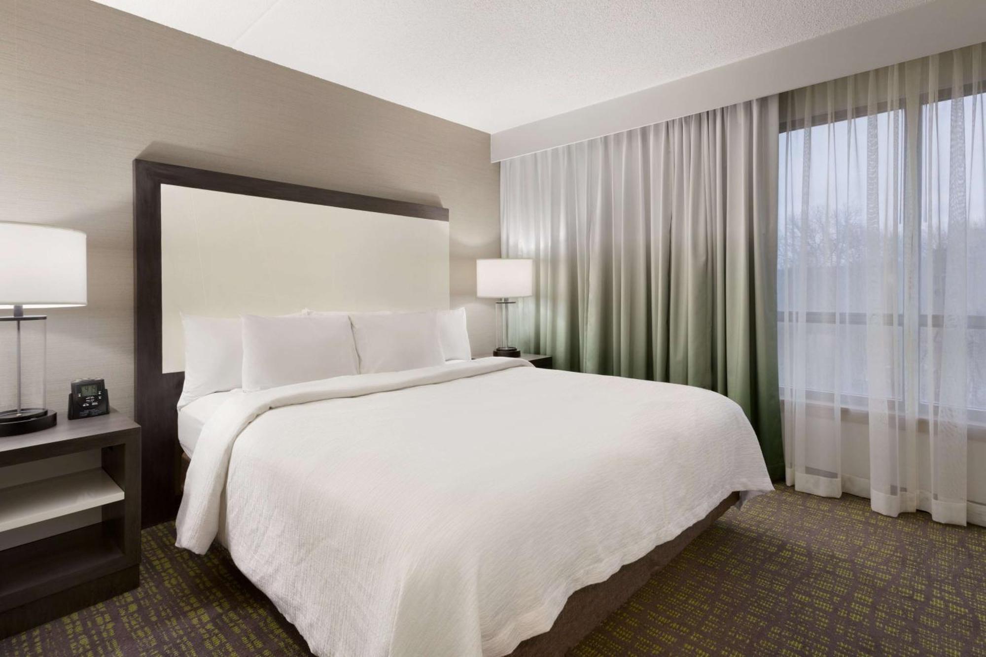 Embassy Suites Newark - Wilmington/South Exteriör bild