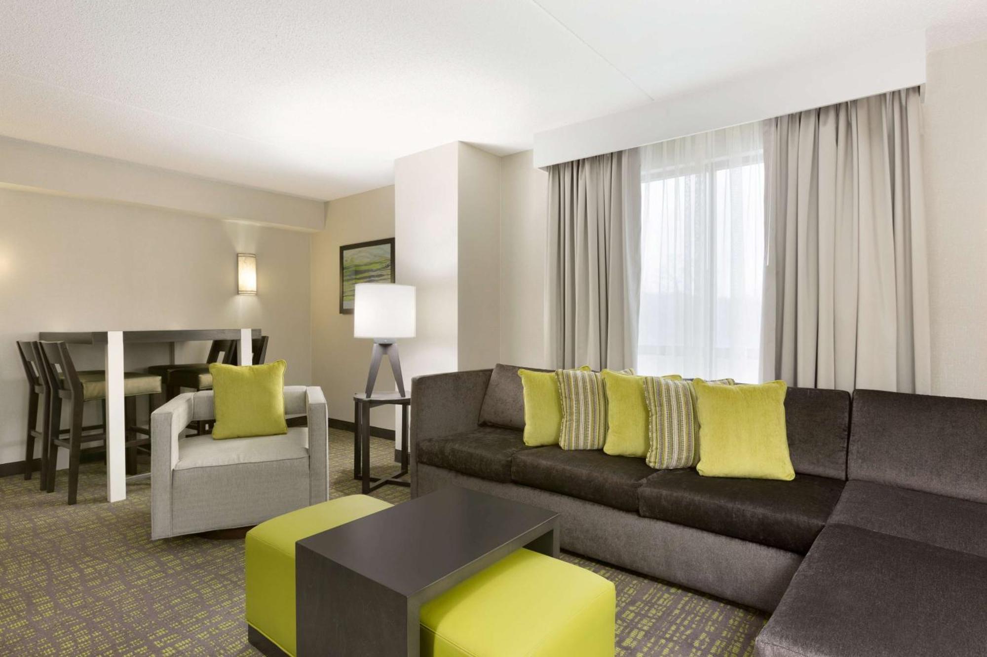 Embassy Suites Newark - Wilmington/South Exteriör bild