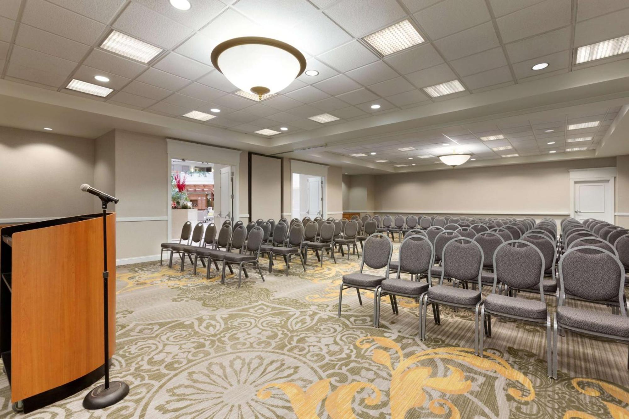 Embassy Suites Newark - Wilmington/South Exteriör bild