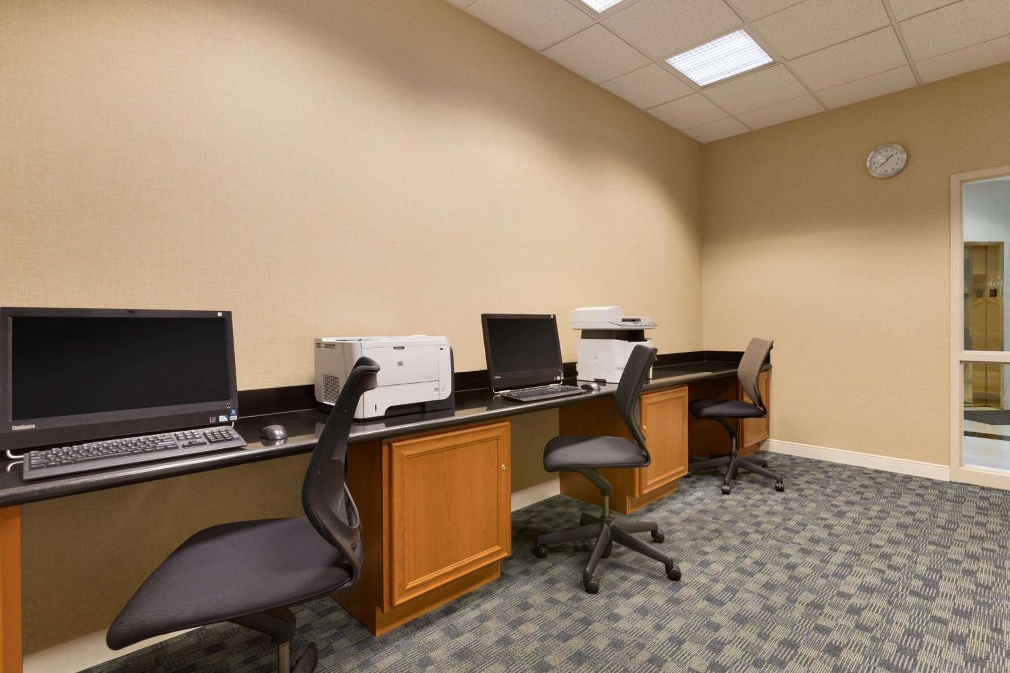 Embassy Suites Newark - Wilmington/South Exteriör bild