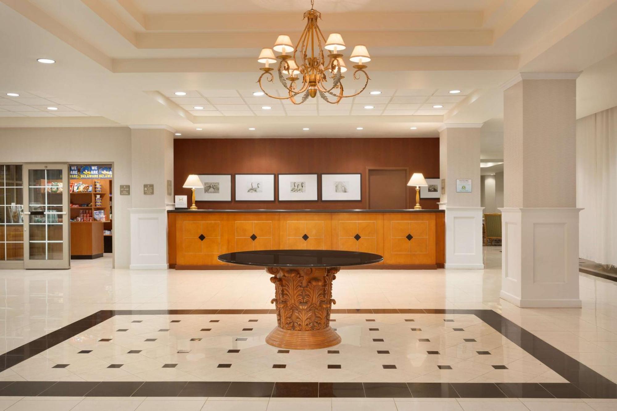 Embassy Suites Newark - Wilmington/South Exteriör bild