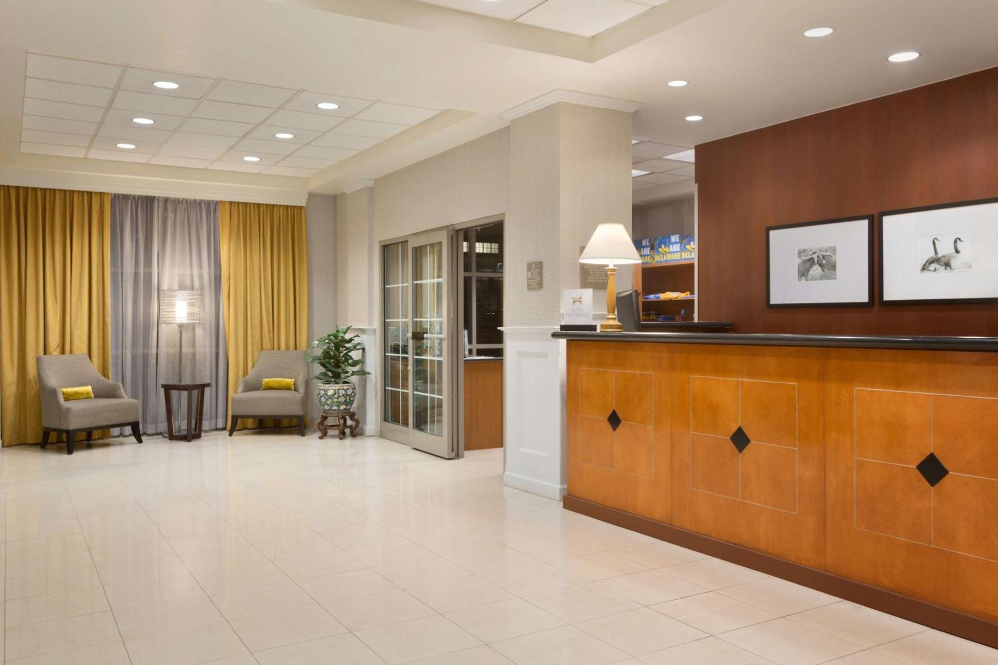 Embassy Suites Newark - Wilmington/South Exteriör bild