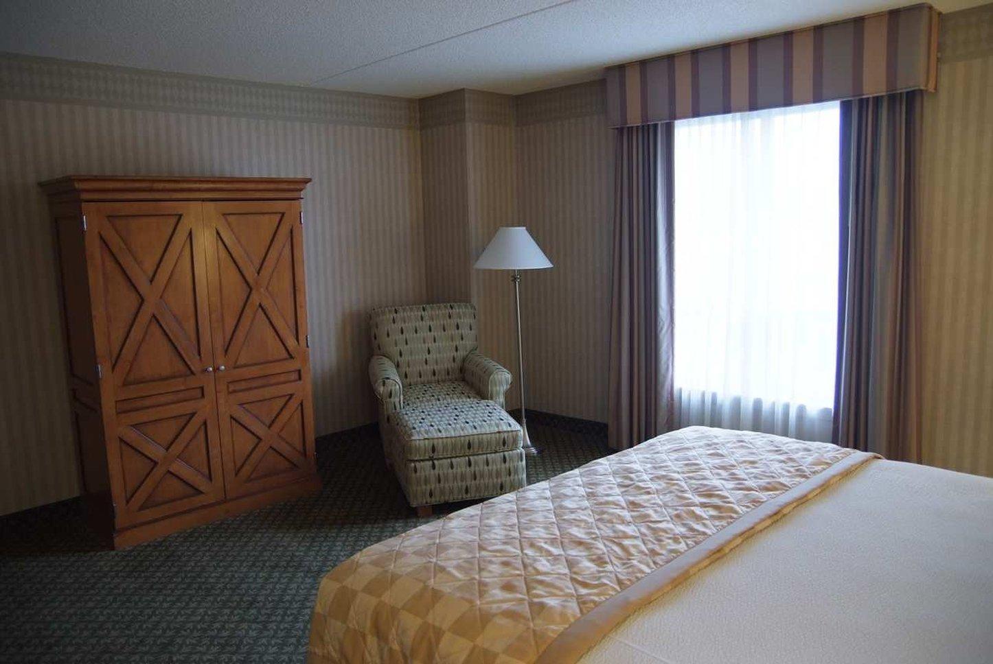 Embassy Suites Newark - Wilmington/South Exteriör bild