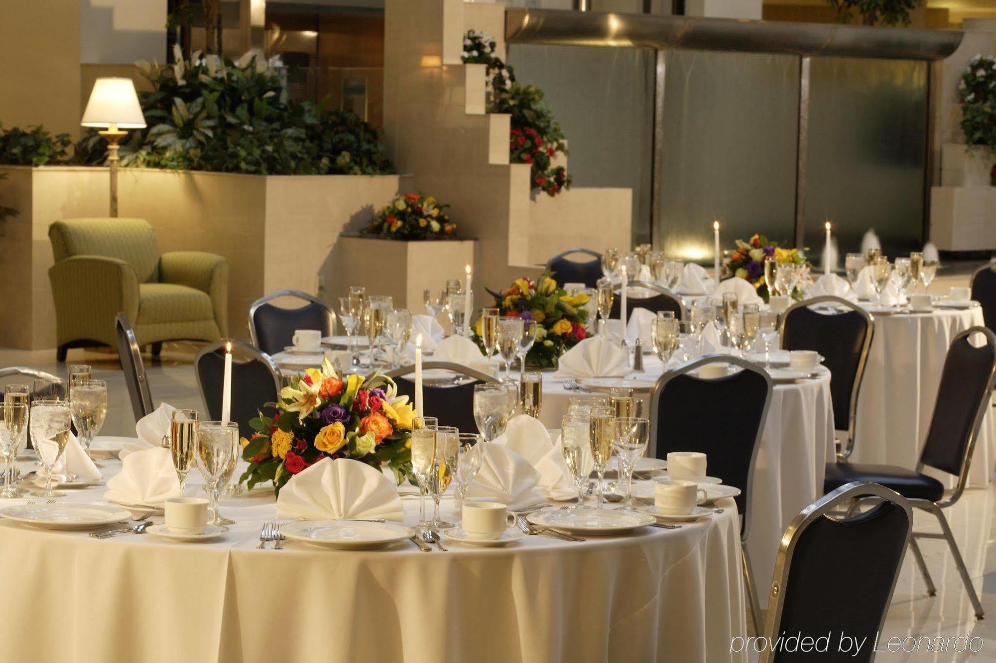 Embassy Suites Newark - Wilmington/South Exteriör bild